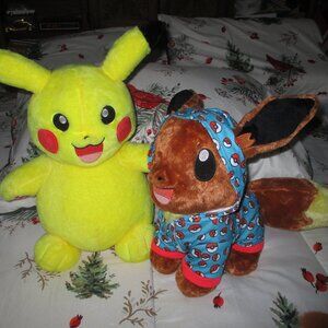 Pokemon build a bear bundle Eevee & Pikachu